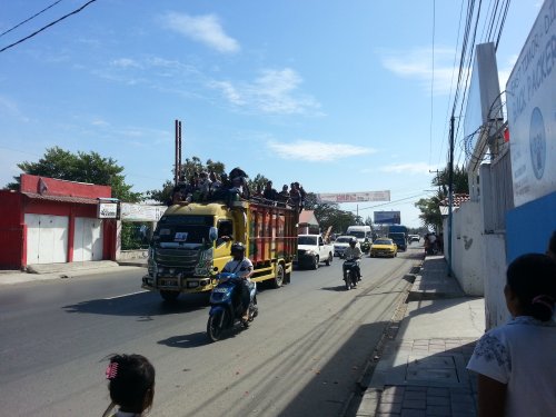 On ze road, in Dili